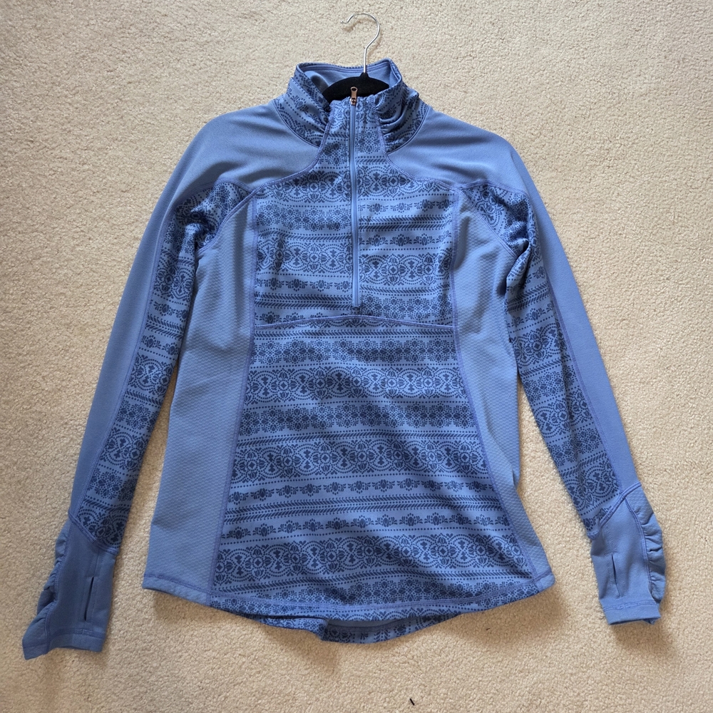 CALIA by Carrie Underwood Blue Patterned Top